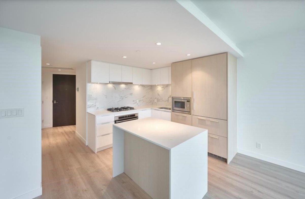 Living Room Photo of 1808 1500 Fern Street, North Vancouver, BC