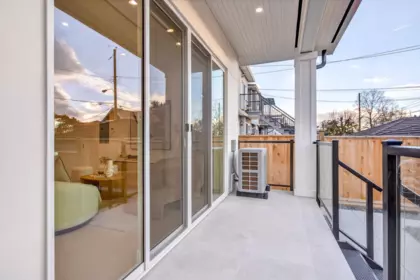 Swimming Pool Photo of 2 6933 Prince Edward Street, Vancouver, BC