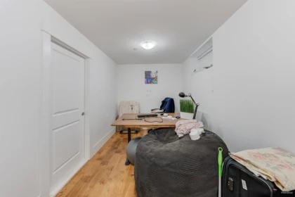 Breakfast Nook Photo of 763 E 57th Avenue, Vancouver, BC