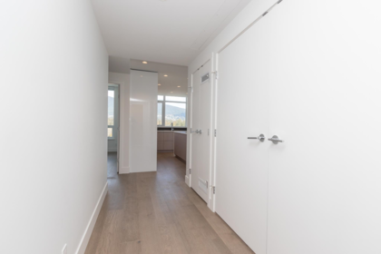 Walk-In Closet Photo of 1701 1632 Lions Gate Lane, North Vancouver, BC