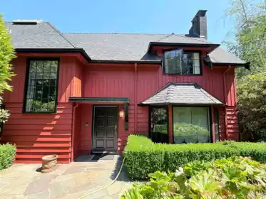 Backyard Photo of 6786 Blenheim Street, Vancouver, BC