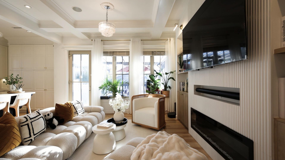 Living Room Photo of 7588 Osler Street, Vancouver, BC