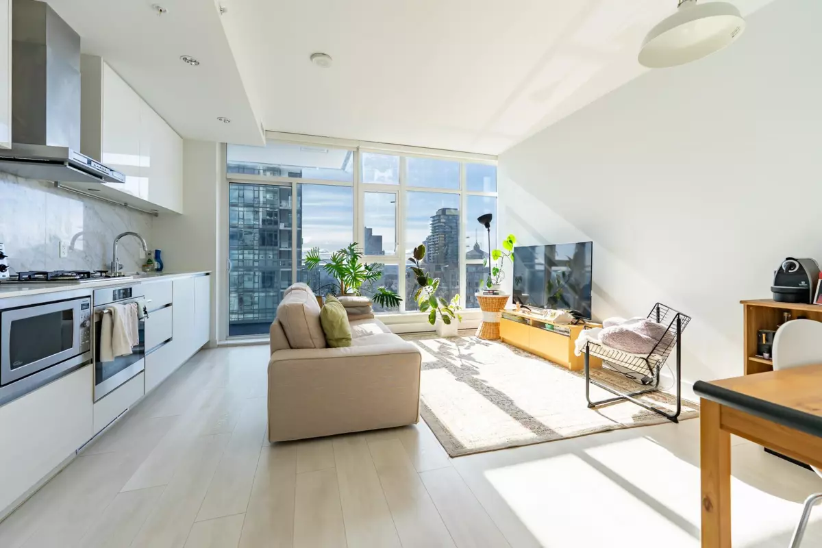 Family Room Photo of 3203 4670 Assembly Way, Burnaby, BC