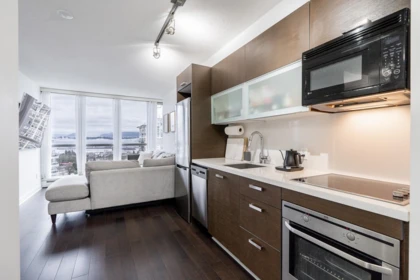 Kitchen Island Photo of 1901 13380 108 Avenue, Surrey, BC
