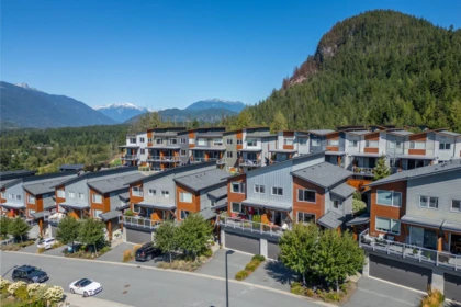 41314 Horizon Drive, Squamish, BC, Squamish — Half Duplex for sale