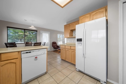 Laundry Room Photo of 34495 Picton Place, Abbotsford, BC