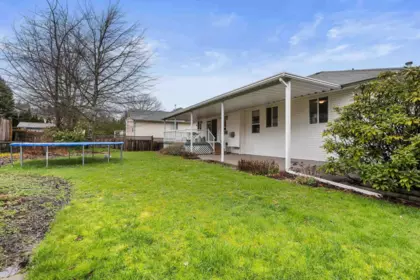 5642 Thornhill Street, Chilliwack, BC, Chilliwack — Single Family Residence for sale