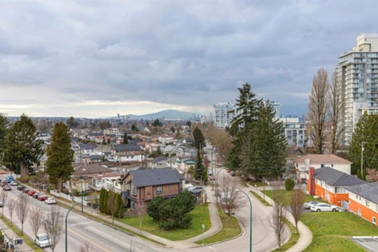 Fitness Center Photo Near 206 4933 Clarendon Street, Vancouver, BC