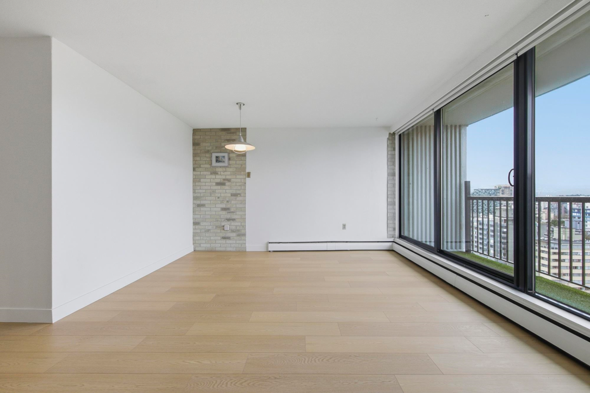 Family Room Photo of 2103 1330 Harwood Street, Vancouver, BC