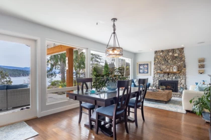 Kitchen Photo of 7616 Eureka Avenue, Halfmoon Bay, BC