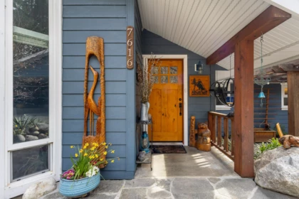 7616 Eureka Avenue, Halfmoon Bay, BC, Halfmoon Bay — Single Family Residence for sale