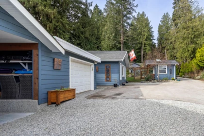 Swimming Pool Photo of 7616 Eureka Avenue, Halfmoon Bay, BC