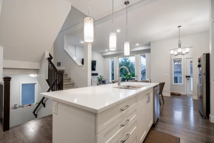 Kitchen Island Photo of 20427 83b Avenue, Langley, BC