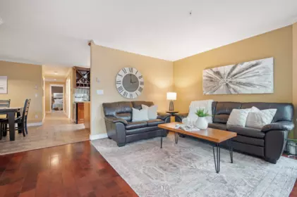 Loft / Bonus Room Photo of 307 15941 Marine Drive, White Rock, BC