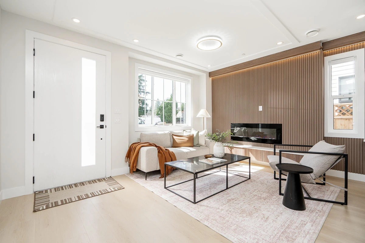 Living Room Photo of 101 1619 Manning Avenue, Port Coquitlam, BC