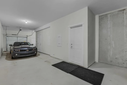 Entry Foyer Photo of 36 31032 Westridge Place, Abbotsford, BC