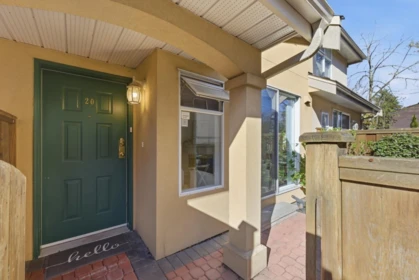Hallway Photo of 20 3428 Adanac Street, Vancouver, BC