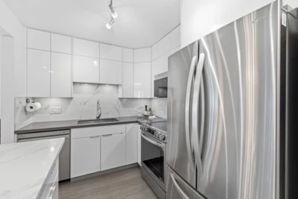 Kitchen Island Photo of 20 3428 Adanac Street, Vancouver, BC