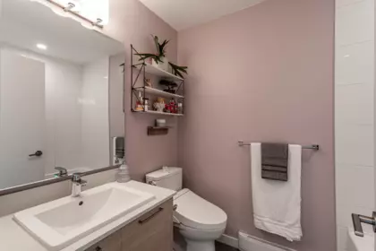 Hallway Photo of 2103 18530 Laurensen Place, Surrey, BC