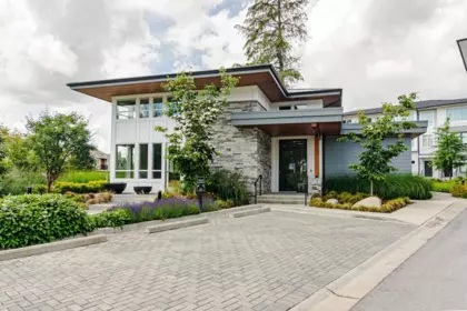 Hot Tub / Spa Photo of 2103 18530 Laurensen Place, Surrey, BC