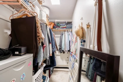 Laundry Room Photo of 15429 90 Avenue, Surrey, BC