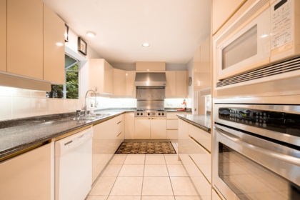 Mudroom Photo of 5809 Sperling Avenue, Burnaby, BC