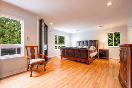 Swimming Pool Photo of 5809 Sperling Avenue, Burnaby, BC