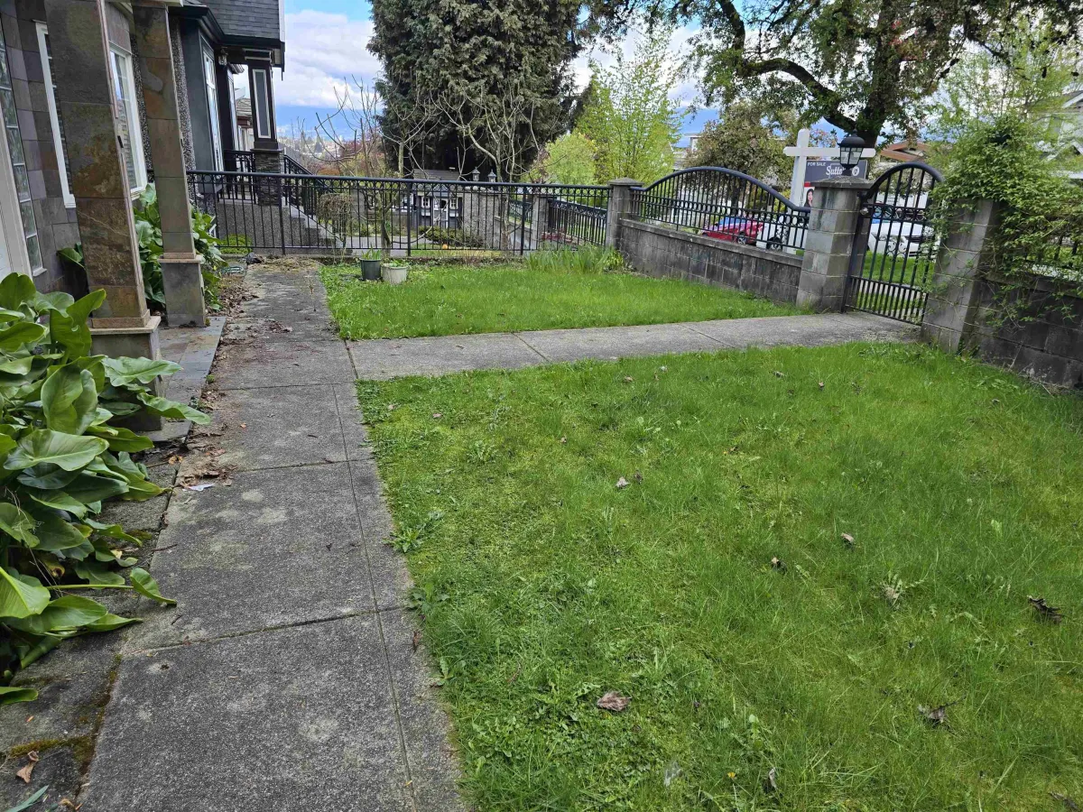 Family Room Photo of 3462 Worthington Drive, Vancouver, BC