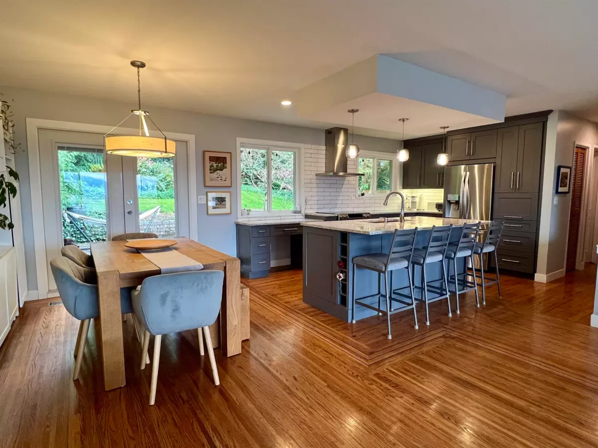 Dining Area Photo of 918 Baker Drive, Coquitlam, BC