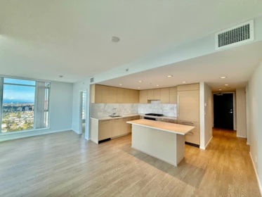 3301 6700 Dunblane Avenue, Burnaby, BC, Burnaby — Apartment/Condo for sale