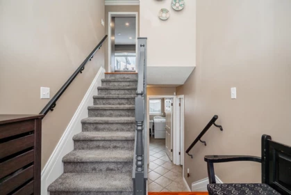 Entry Foyer Photo of 18320 59a Avenue, Surrey, BC