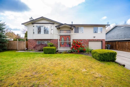 18320 59a Avenue, Surrey, BC, Surrey — Single Family Residence for sale