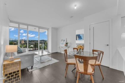 507 2085 Skyline Court, Burnaby, BC, Burnaby — Apartment/Condo for sale