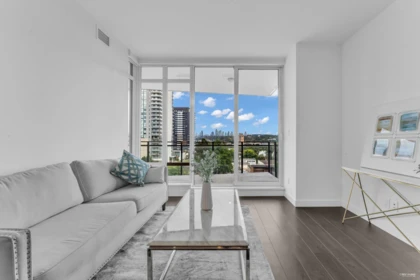 507 2085 Skyline Court, Burnaby, BC, Burnaby — Apartment/Condo for sale