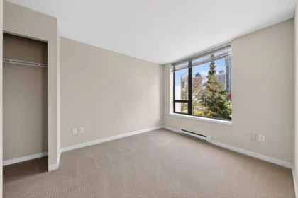 Entry Foyer Photo of 406 4118 Dawson Street, Burnaby, BC