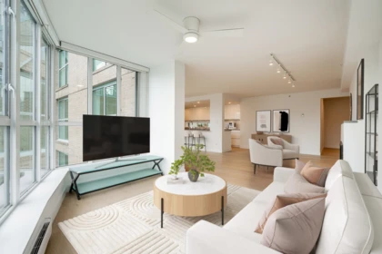 Breakfast Nook Photo of 403 1188 Quebec Street, Vancouver, BC