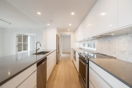 Guest Bathroom Photo of 403 1188 Quebec Street, Vancouver, BC