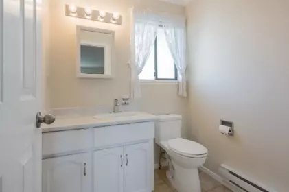 Hallway Photo of 57 32718 Garibaldi Drive, Abbotsford, BC