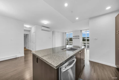 304 2200 Douglas Road, Burnaby, BC, Burnaby — Apartment/Condo for sale