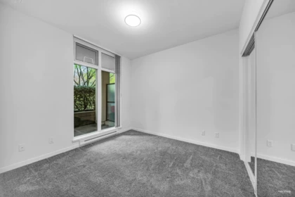 Entry Foyer Photo of 304 2200 Douglas Road, Burnaby, BC