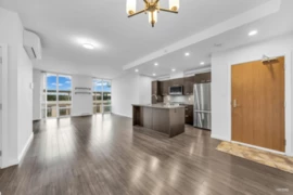 304 2200 Douglas Road, Burnaby, BC