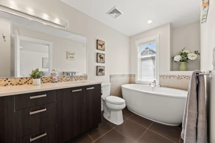 Mudroom Photo of 7 23709 111a Avenue, Maple Ridge, BC