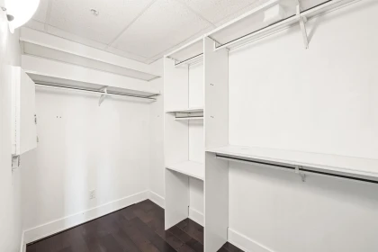 Hot Tub / Spa Photo of 1002 499 Broughton Street, Vancouver, BC