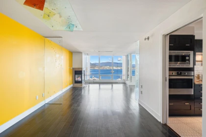 Loft / Bonus Room Photo of 1002 499 Broughton Street, Vancouver, BC