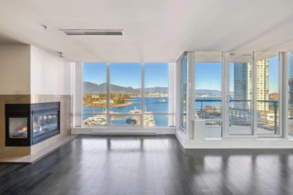 Pantry Photo of 1002 499 Broughton Street, Vancouver, BC