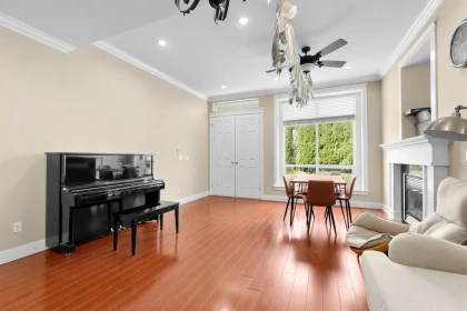 Kitchen Island Photo of 5880 Irmin Street, Burnaby, BC