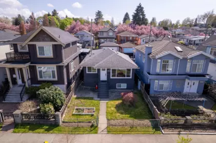 Hot Tub / Spa Photo of 2576 E 27th Avenue, Vancouver, BC