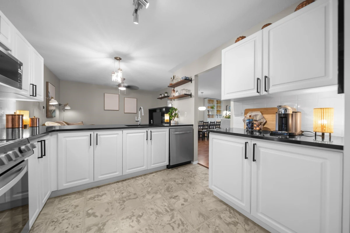 Dining Area Photo of 206 3172 Gladwin Road, Abbotsford, BC