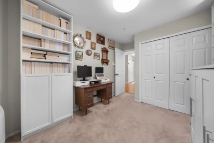 Hallway Photo of 206 3172 Gladwin Road, Abbotsford, BC