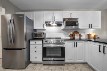 Kitchen Island Photo of 206 3172 Gladwin Road, Abbotsford, BC